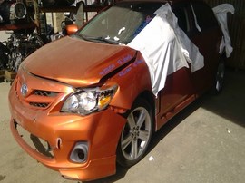 2013 TOYOTA COROLLA, ORANGE, S MODEL, 1.8L, AT.  Z26501